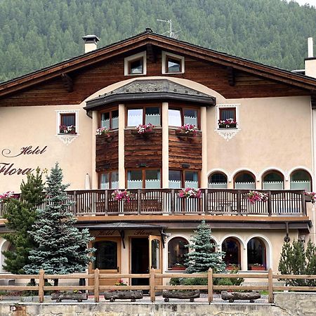 Hotel Flora Livigno Ngoại thất bức ảnh